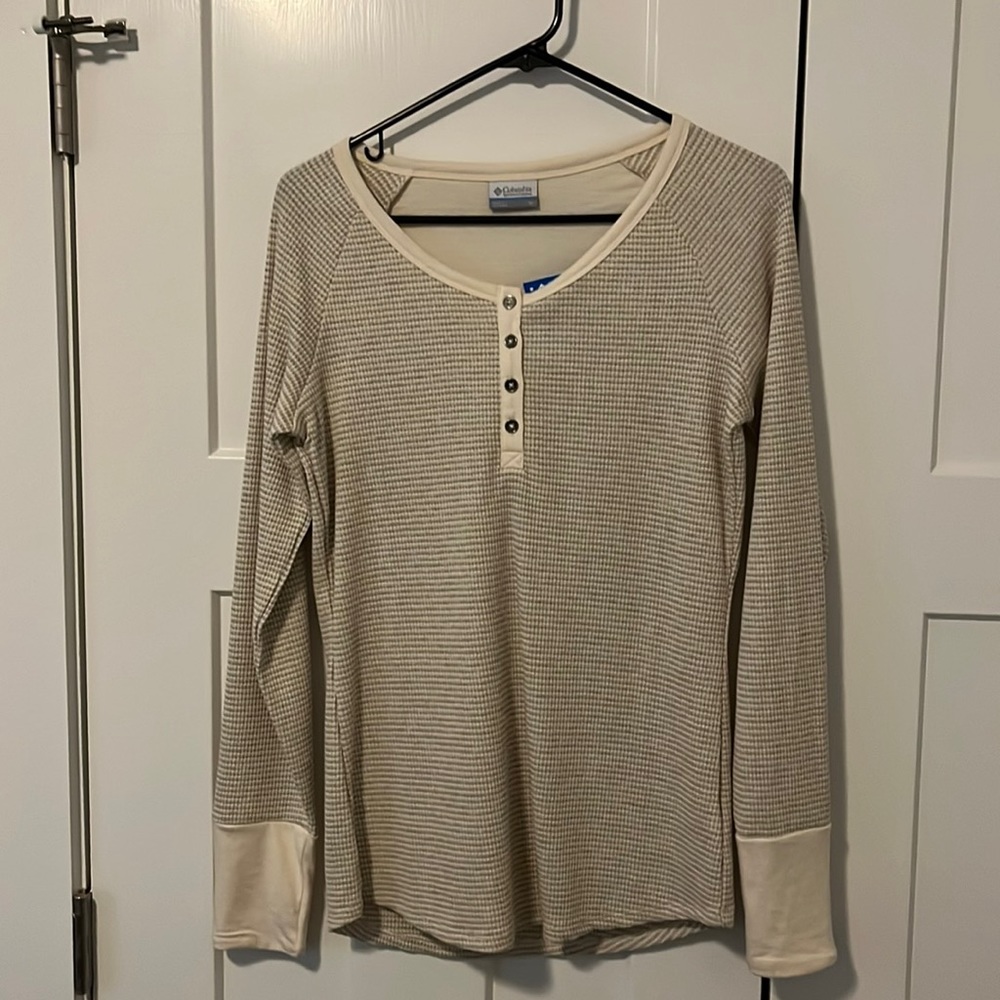 Columbia Shirt - Women’s Medium.